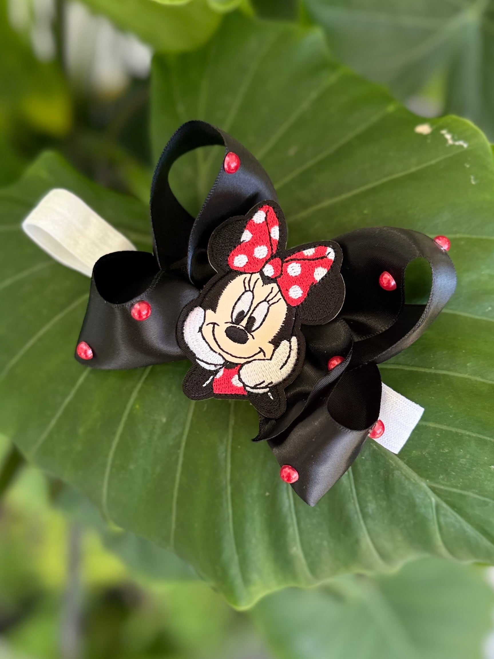 Minnie Mouse tiny bow (3.5 inch)